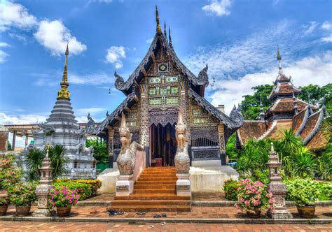 Glimpses into Thai Architecture: Unveiling the Majesty and Mystery of Ancient Siam